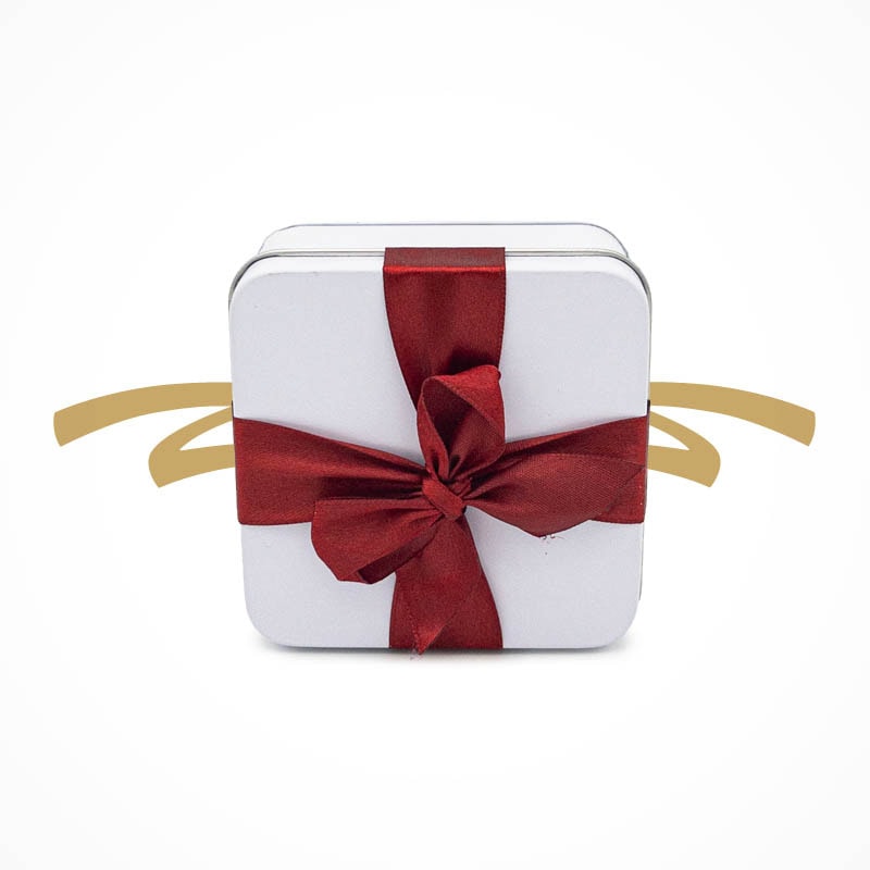 Geschenkdose_weiß_mit_roter_Schleife ideal zum Befüllen